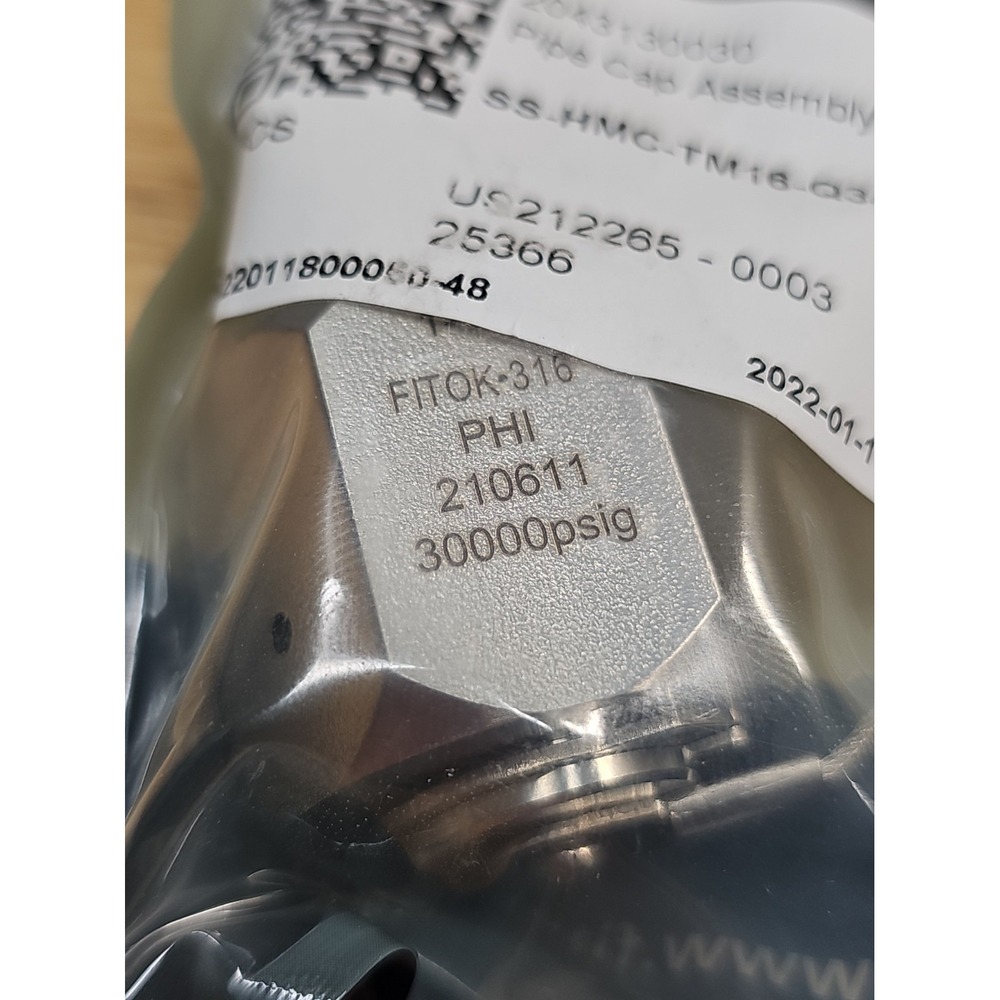 FITOK SS-HMC-TM16-Q34073 Pipe Cap Assembly 316 Stainless Steel 30000psig NOS 1"